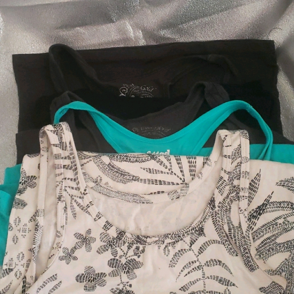 TANK TOPS BUNDLE OF 5